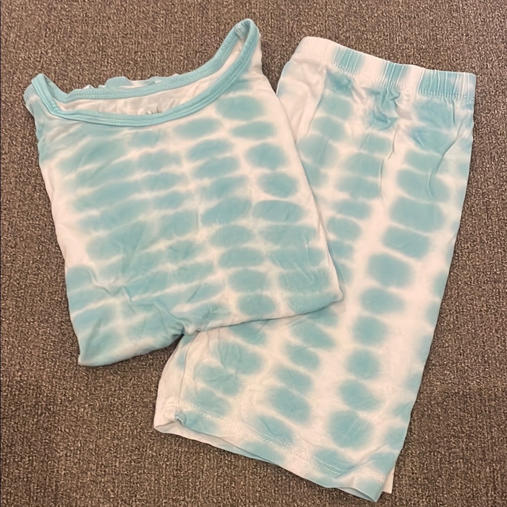 Blue and White Pajamas with Soft Fabric